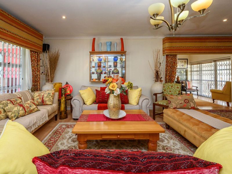 House For Sale in Morningside - Photo 10