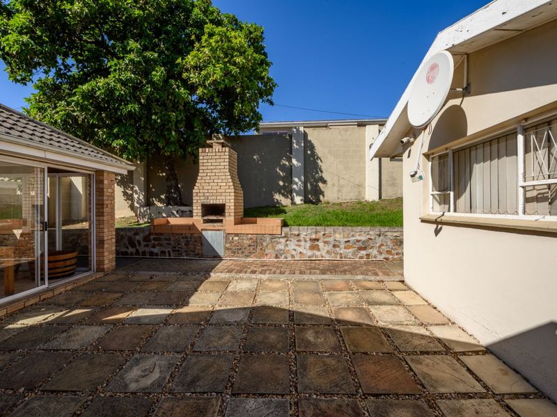 House For Sale in Morningside - Photo 5