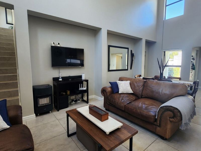 House For Sale in Croydon Gardens Estate - Photo 9