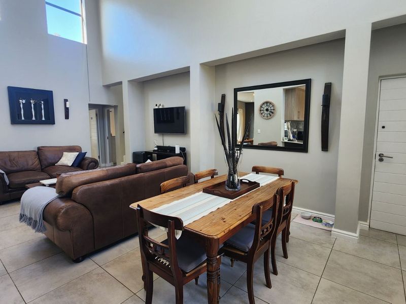 House For Sale in Croydon Gardens Estate - Photo 7