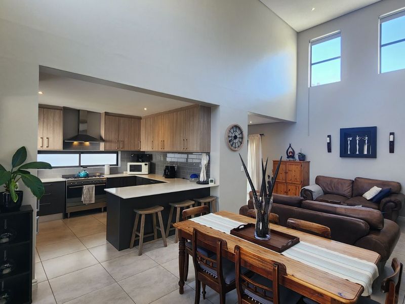 House For Sale in Croydon Gardens Estate - Photo 3