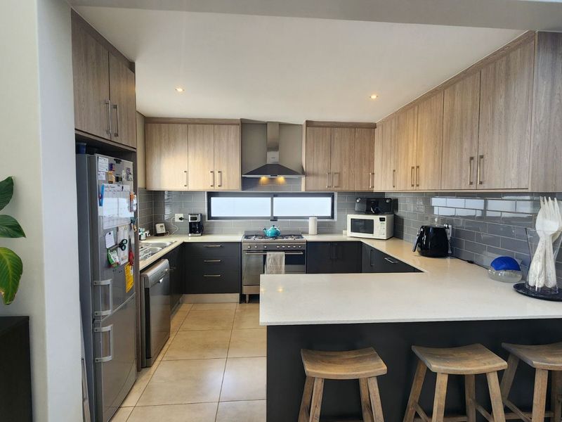 House For Sale in Croydon Gardens Estate - Photo 4