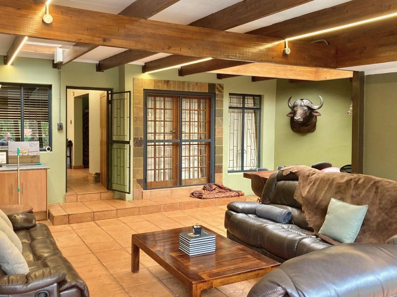 House For Sale in Eldoraigne - Photo 5