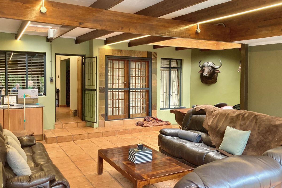 House For Sale in Eldoraigne - Photo 5