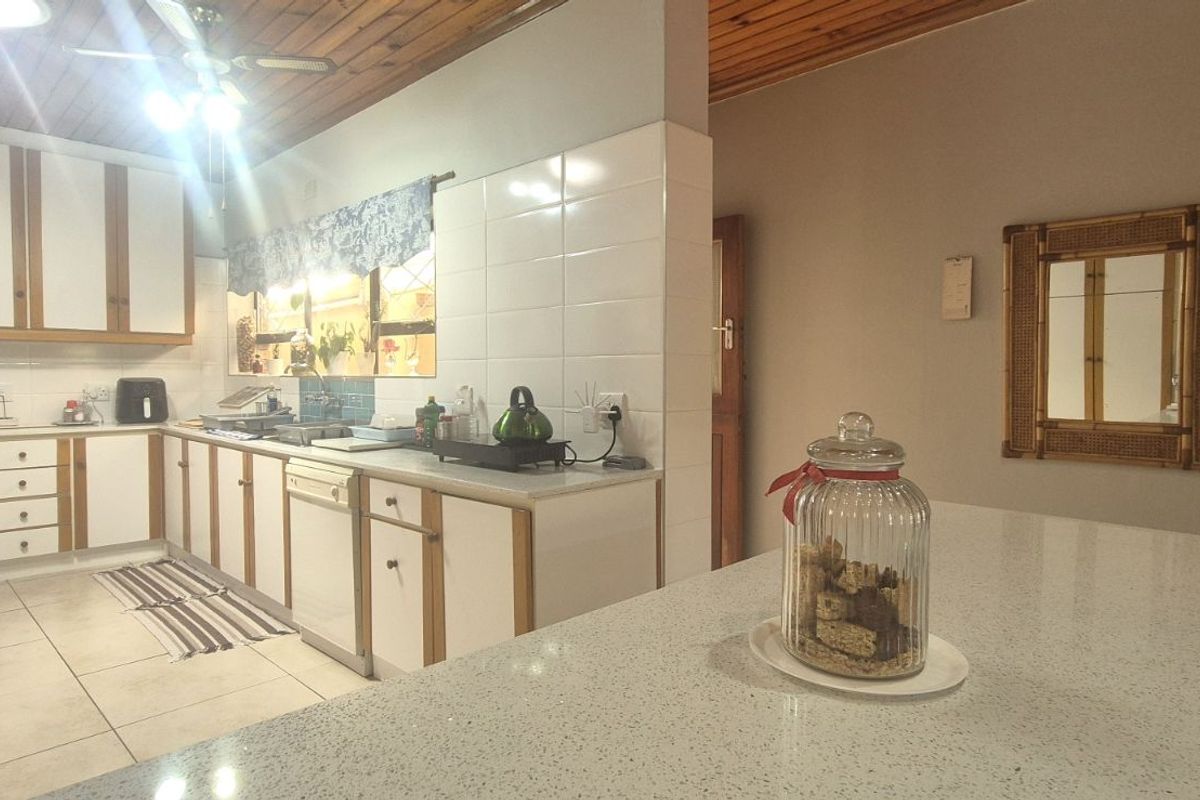 House For Sale in The Palms - Photo 4