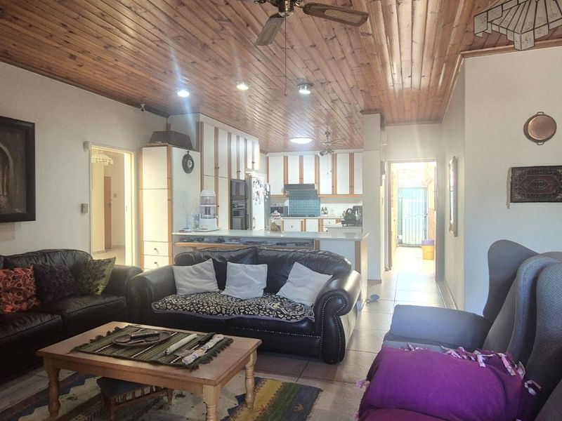 House For Sale in The Palms - Photo 3