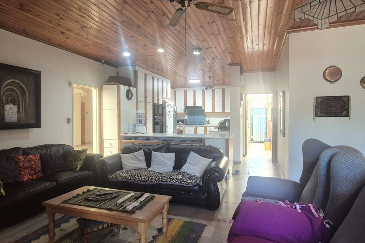 House For Sale in The Palms - Photo 3