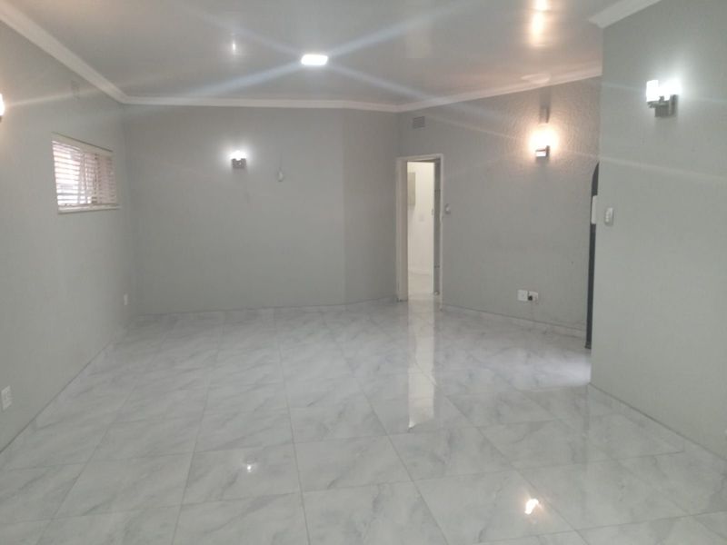 House For Sale in Montgomery Park - Photo 10