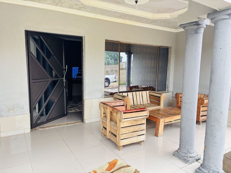 House For Sale in Nkowankowa - Photo 5