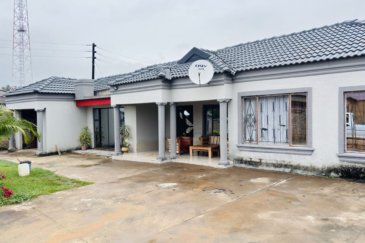 House For Sale in Nkowankowa - Photo 4
