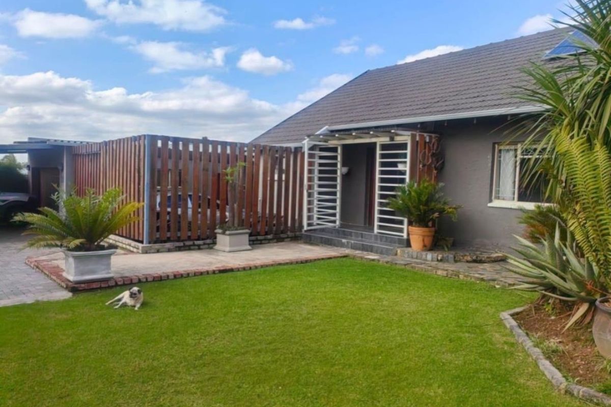 House For Sale in Norkem Park - Photo 3