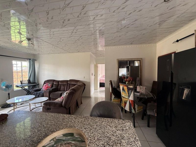 House For Sale in Philip Nel Park - Photo 10