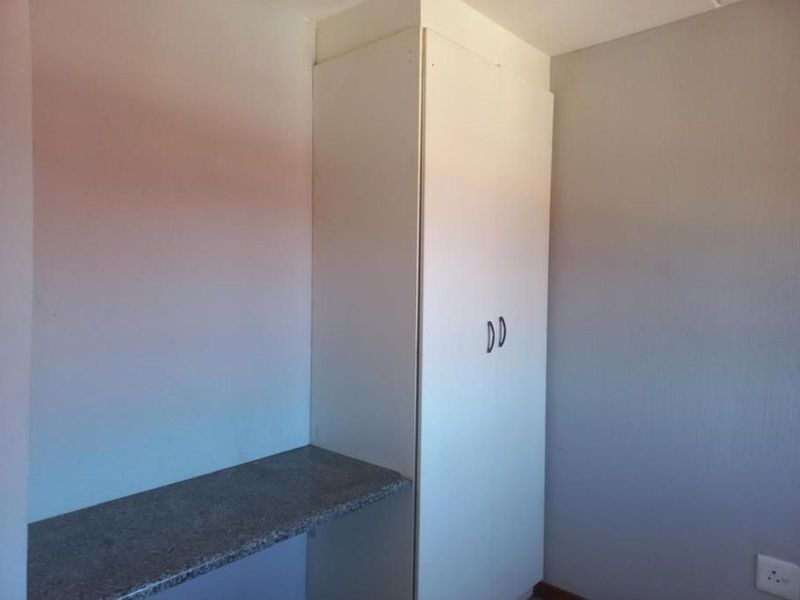 House For Sale in Kempton Park Central - Photo 8