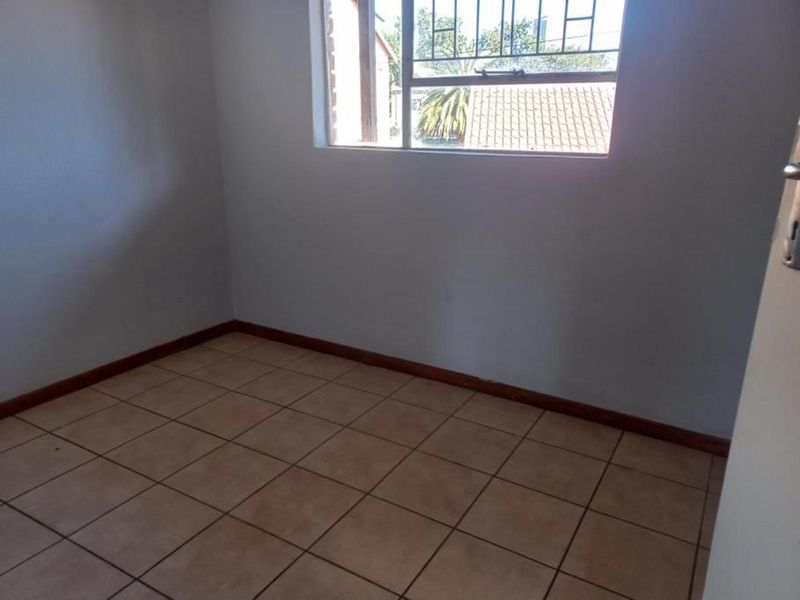 House For Sale in Kempton Park Central - Photo 6