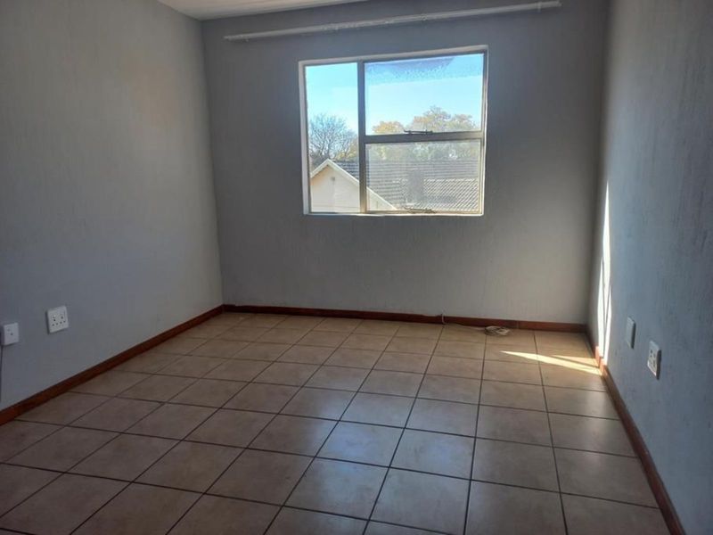 House For Sale in Kempton Park Central - Photo 5