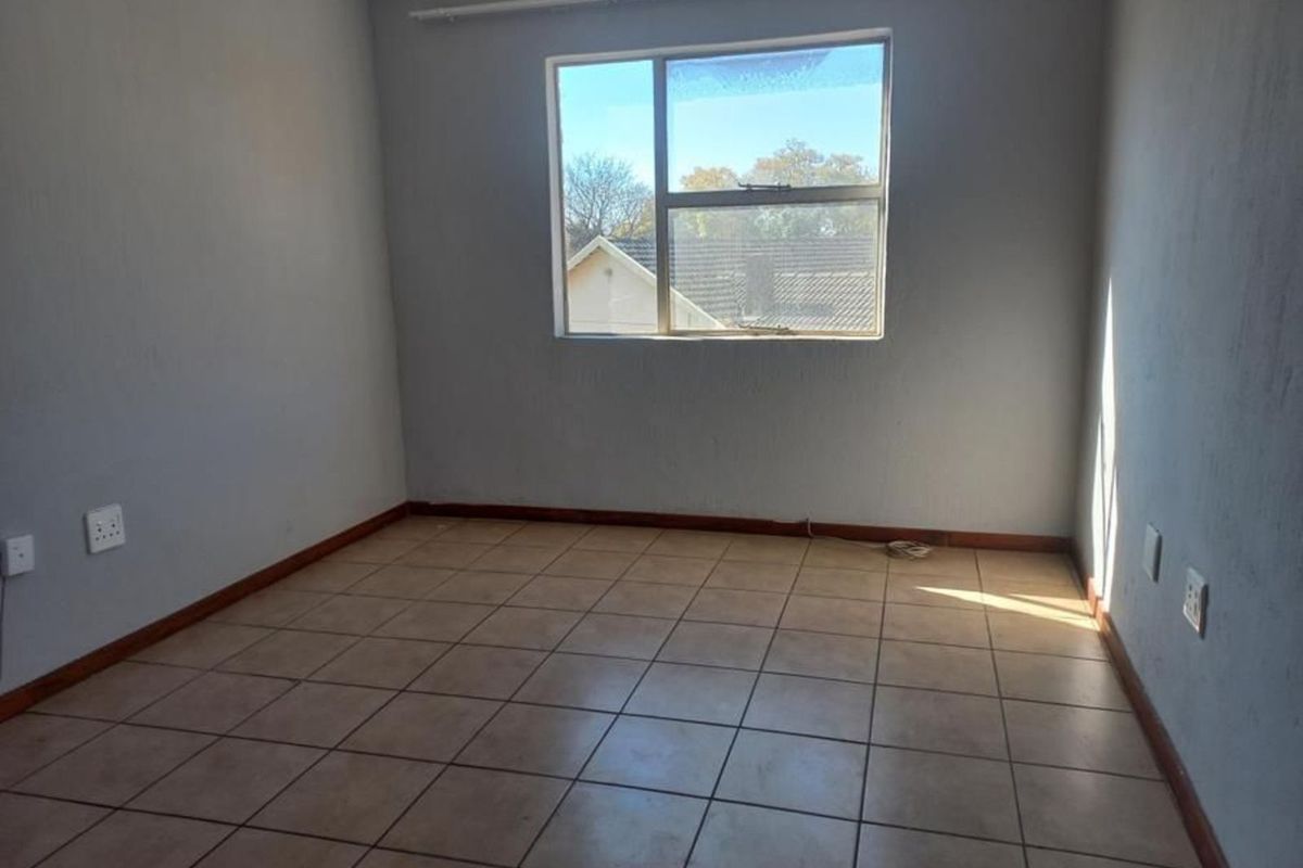 House For Sale in Kempton Park Central - Photo 5