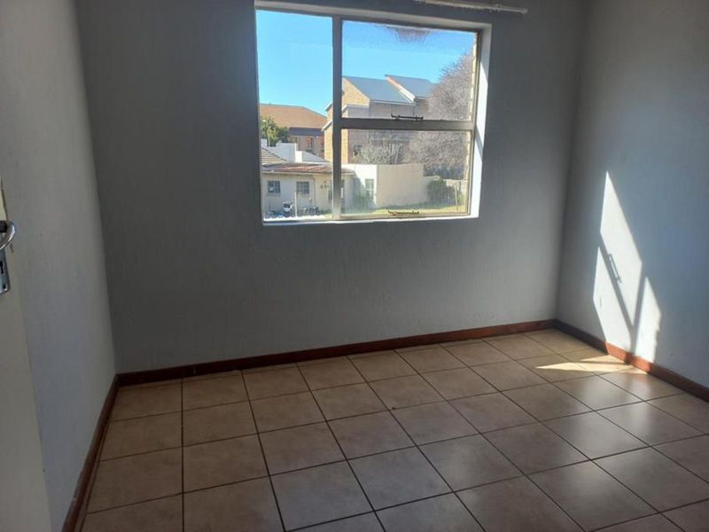 House For Sale in Kempton Park Central - Photo 9