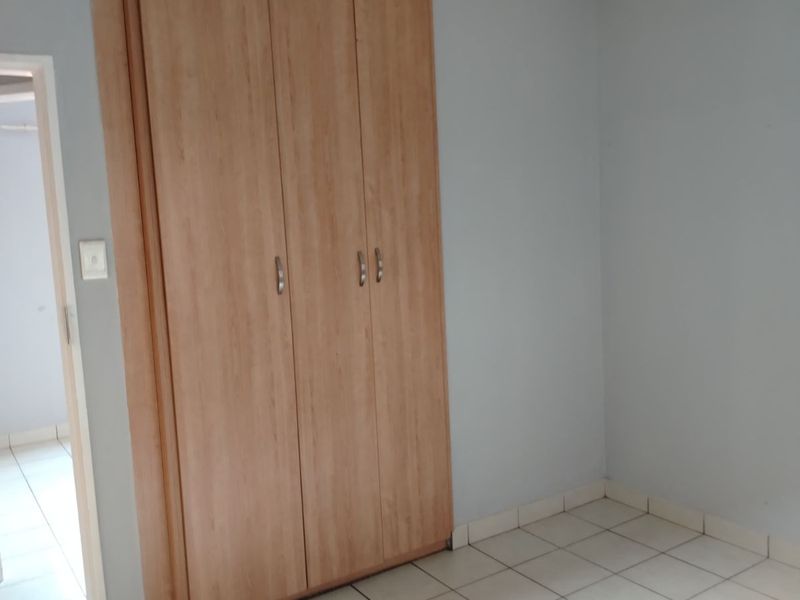 House To Rent in Kempton Park Central - Photo 5