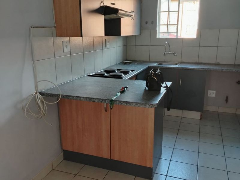 House To Rent in Kempton Park Central - Photo 4
