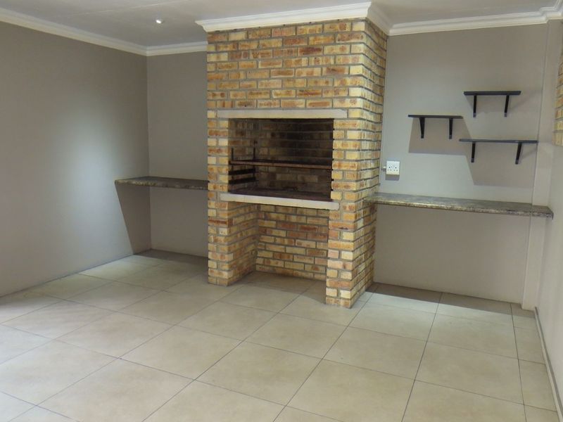 House For Sale in Arcon Park - Photo 9