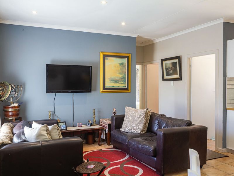 House To Rent in Bo Dorp - Photo 2