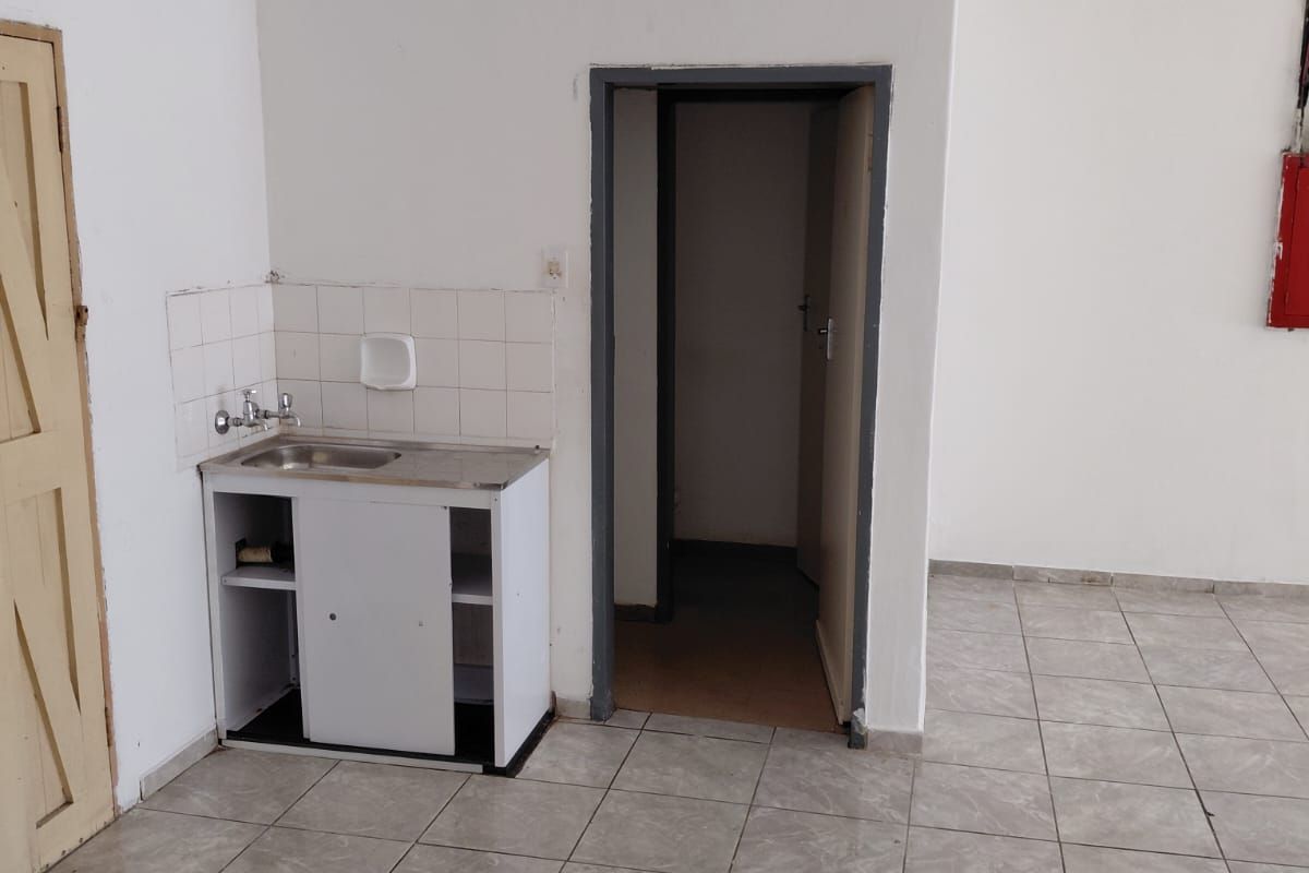 Retail To Rent in Arcadia - Photo 3