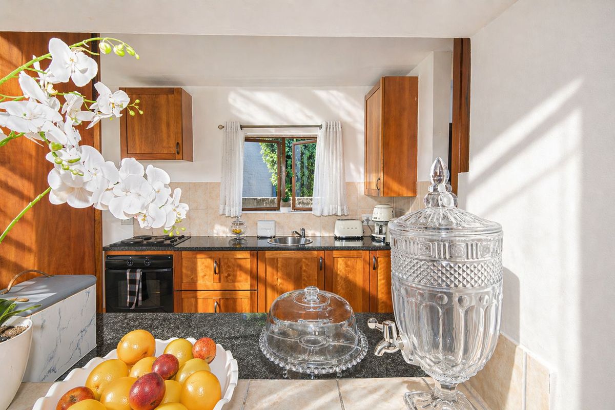 House For Sale in Country View - Photo 2