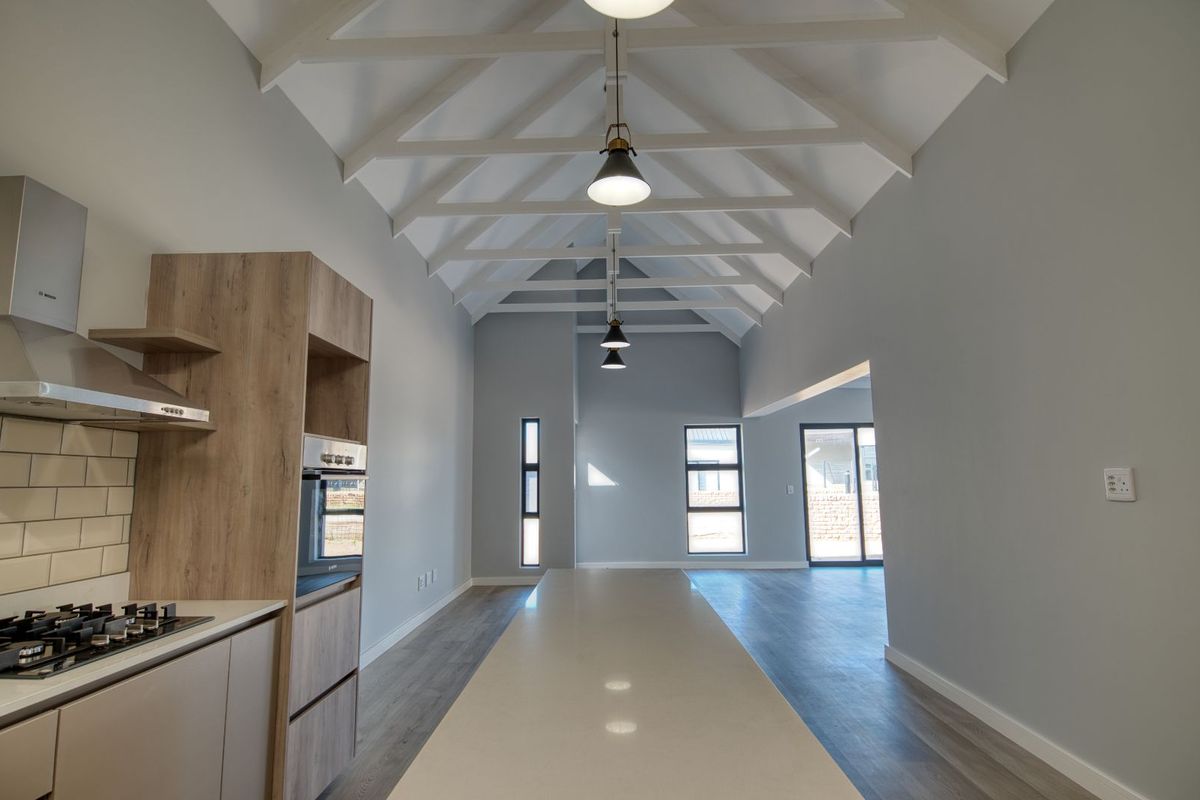 House For Sale in Hartland Lifestyle Estate - Photo 5