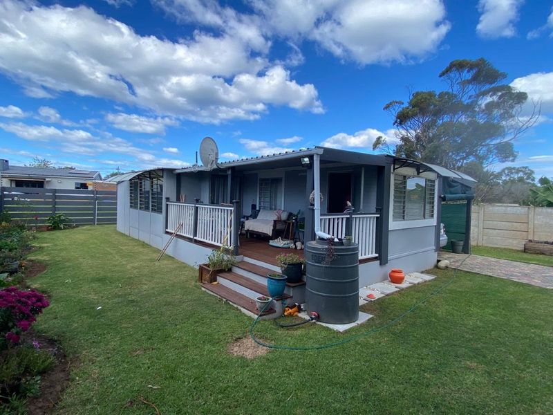 House For Sale in Riverside - Photo 3