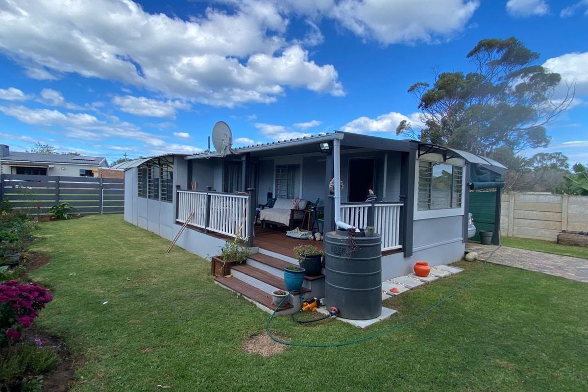 House For Sale in Riverside - Photo 3