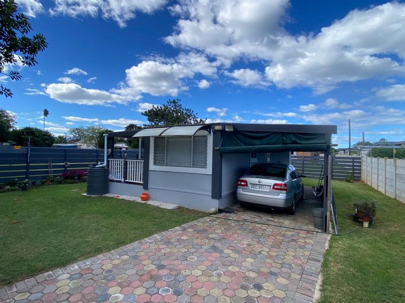 House For Sale in Riverside - Photo 5