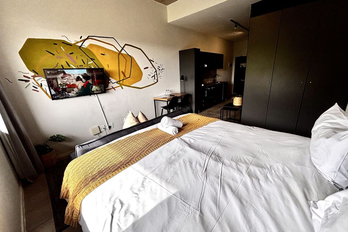 Apartment For Sale in Sandown - Photo 2