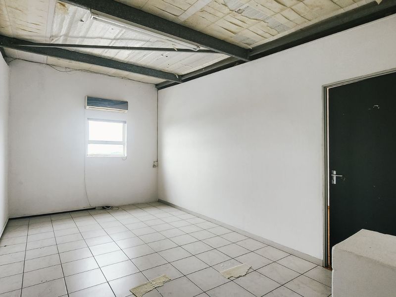 Office To Rent in Ballito Commercial District - Photo 10