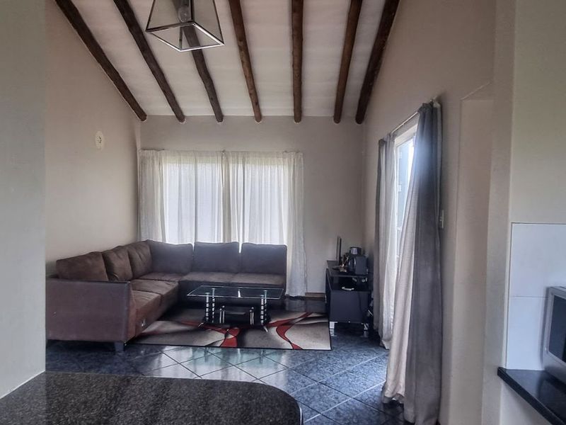 Apartment To Rent in Northgate - Photo 9