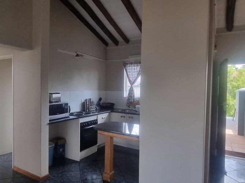 Apartment To Rent in Northgate - Photo 5