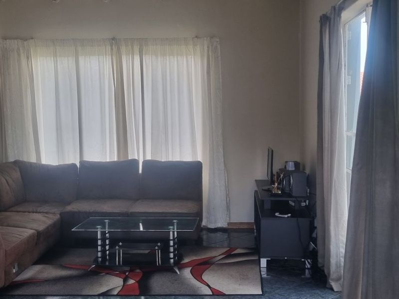 Apartment To Rent in Northgate - Photo 10