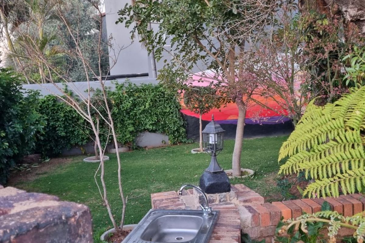 Apartment To Rent in Northgate - Photo 3