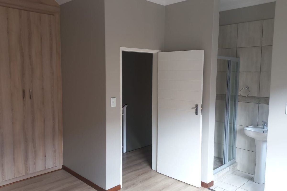Apartment To Rent in Trichardt - Photo 2