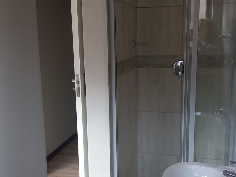 Apartment To Rent in Trichardt - Photo 5