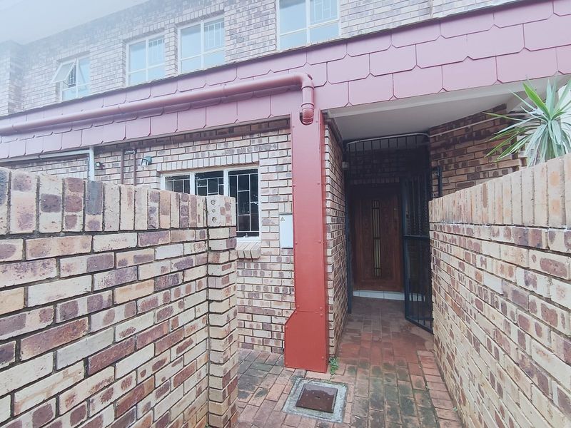 Townhouse To Rent in Wonderboom - Photo 3