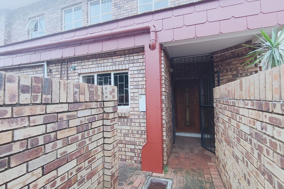 Townhouse To Rent in Wonderboom - Photo 3