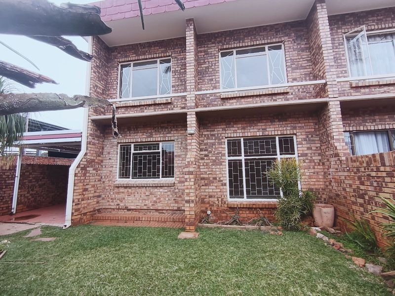 House For Sale in Wonderboom - Photo 1