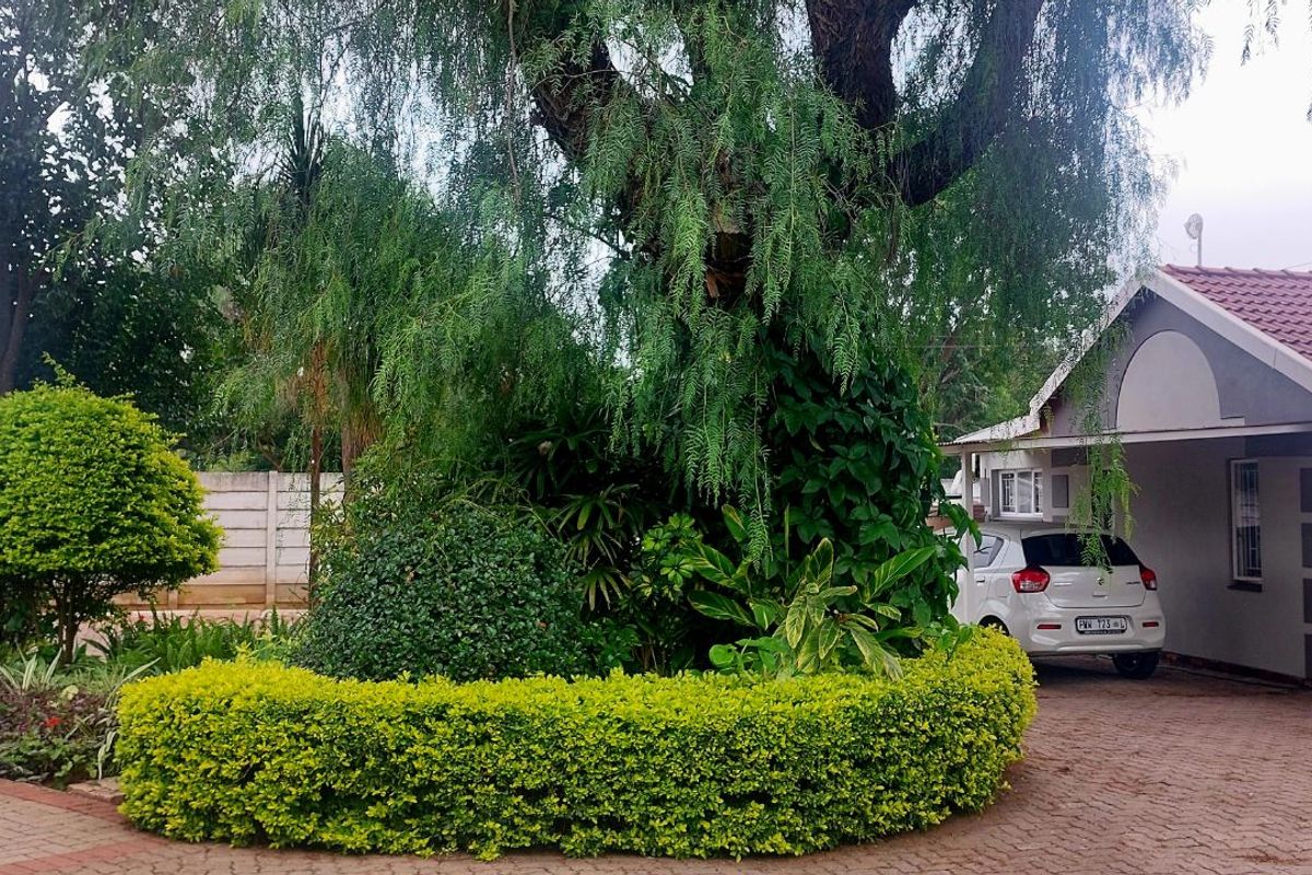 Townhouse For Sale in Polokwane Central - Photo 4