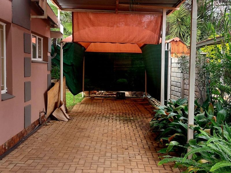 Townhouse For Sale in Polokwane Central - Photo 6
