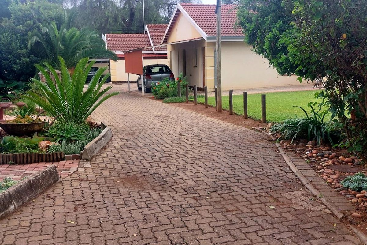 Townhouse For Sale in Polokwane Central - Photo 5