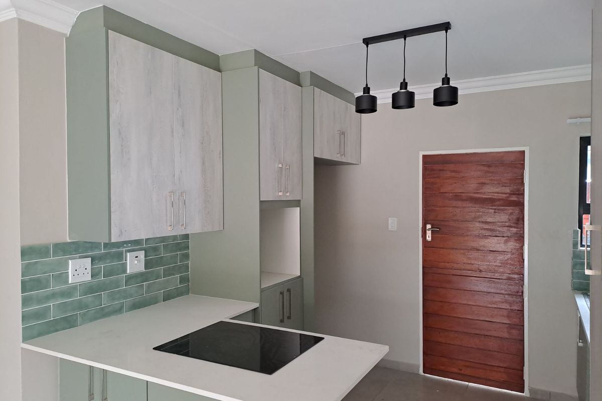 House For Sale in Rayton Central - Photo 3