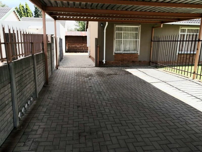 House To Rent in Secunda Central - Photo 2