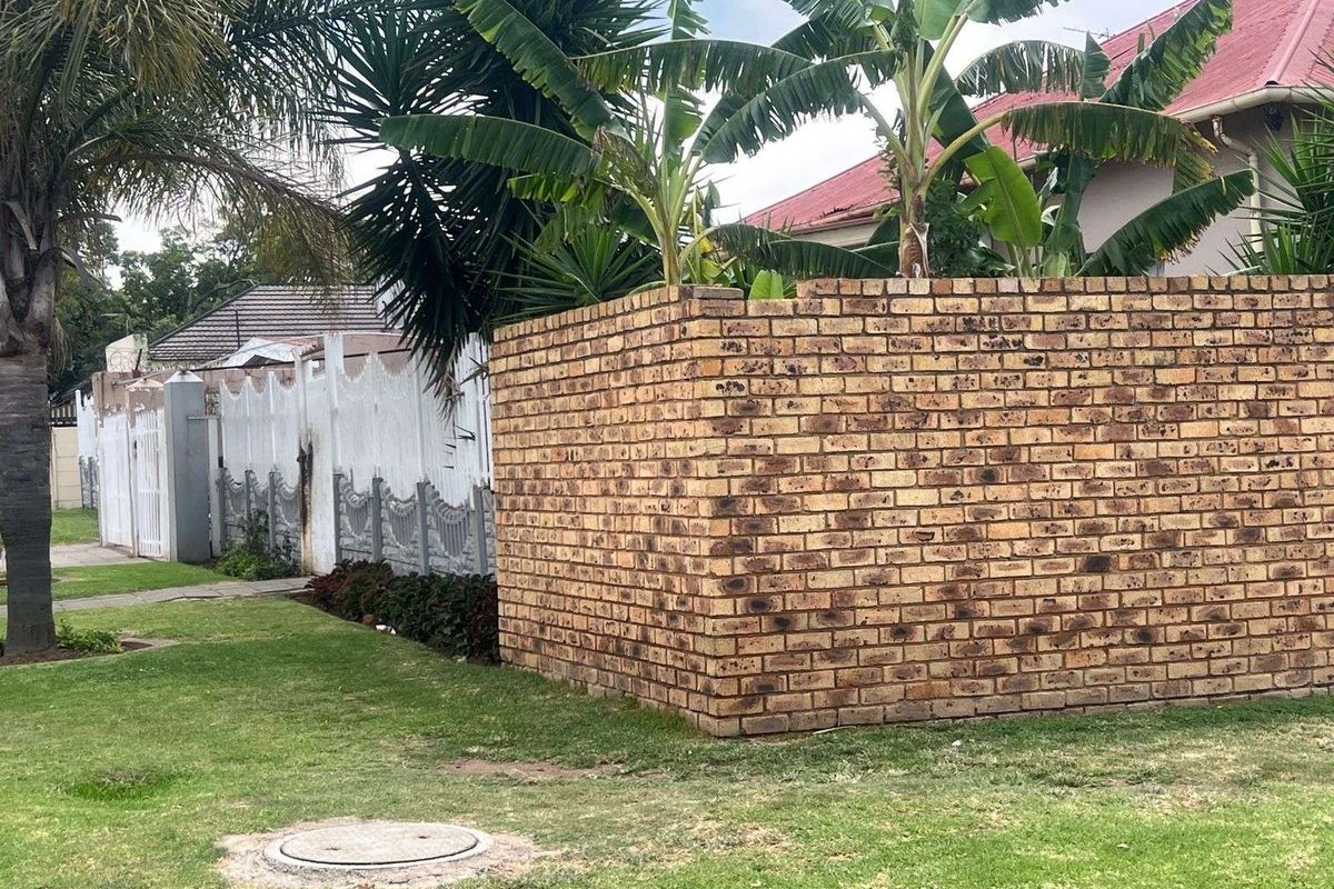 House For Sale in Boksburg North - Photo 4