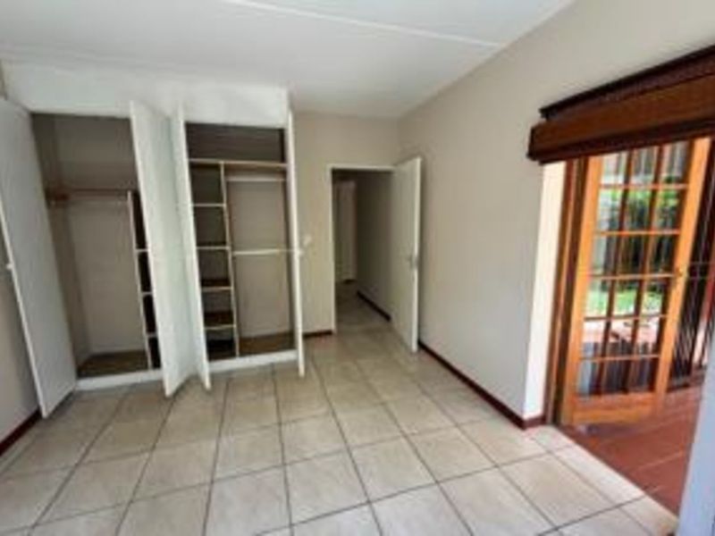 Apartment To Rent in North Riding - Photo 10