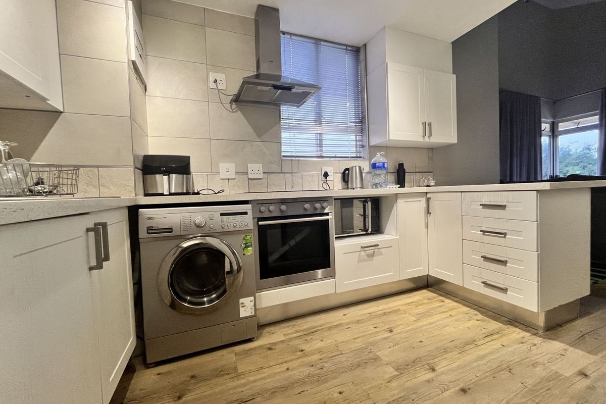 Apartment For Sale in Hatfield - Photo 2